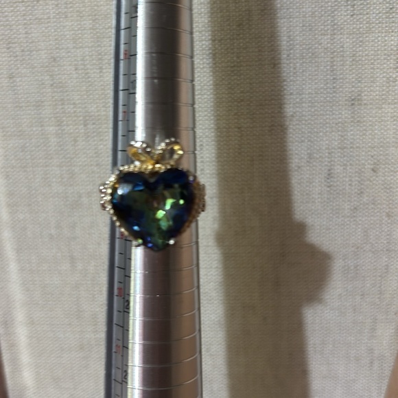 heart statement ring - Picture 4 of 4